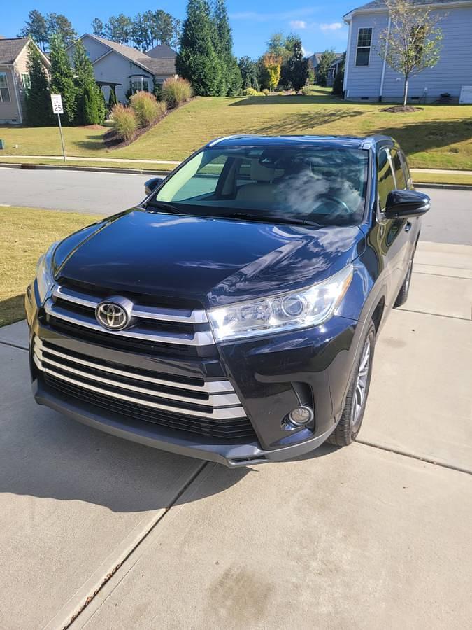 Used 2019 Toyota Highlander XLE