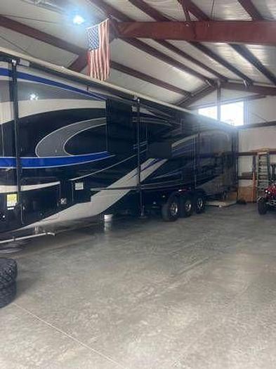 Used 2021 Jayco SEISMIC 4125 TOY HAULER 45 Foot