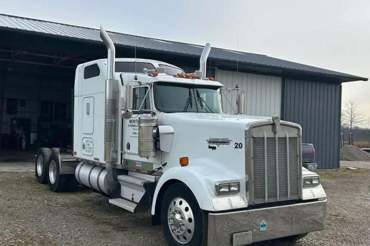Used 2000 Kenworth W900L