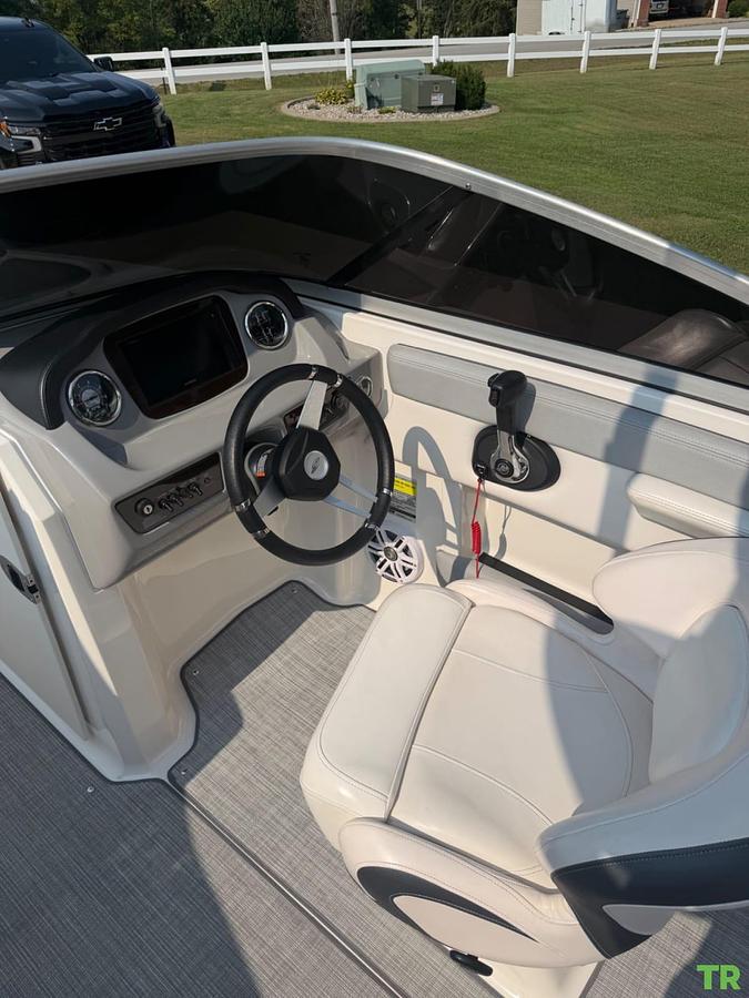 Used 2020 Chaparral 21 SSi