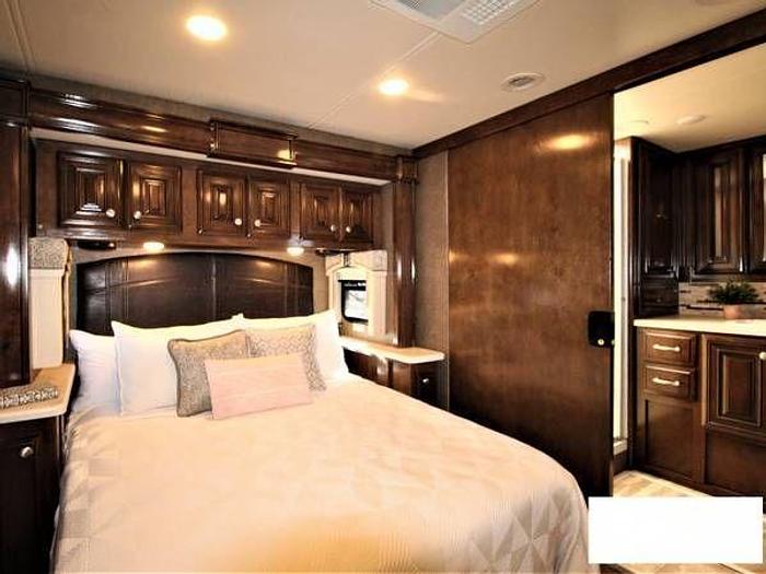 Used 2017 Thor Motor Coach Palazzo 36.1