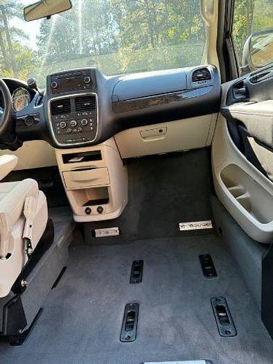 Used 2012 Dodge Grand Caravan SXT