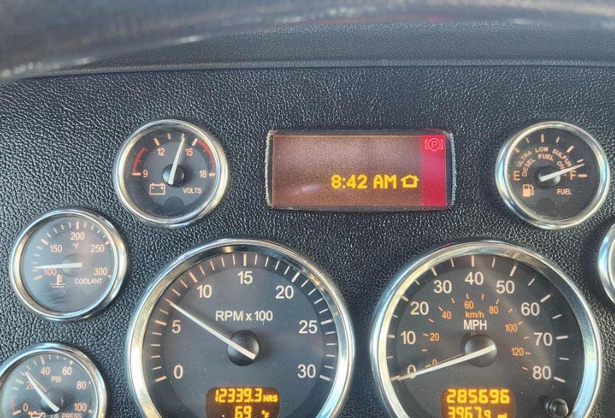 Used 2020 Peterbilt 389