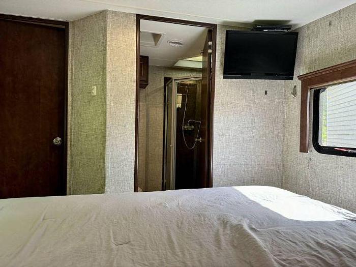 Used 2015 Eclipse Attitude 28SAG