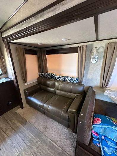 Used 2017 Forest River Cherokee Artic Wolf 255DRL4