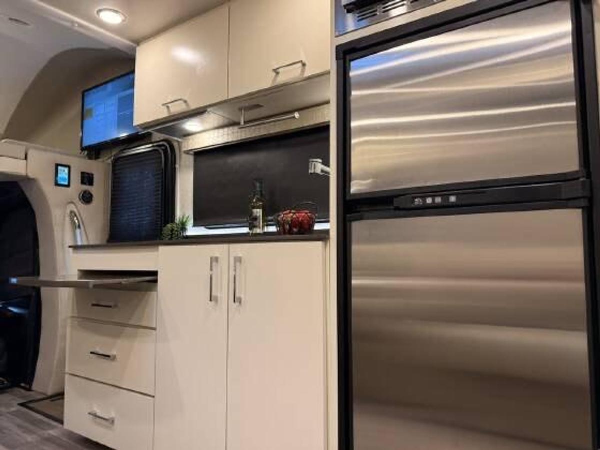 Used 2020 Tiffin Wayfarer M-25RW