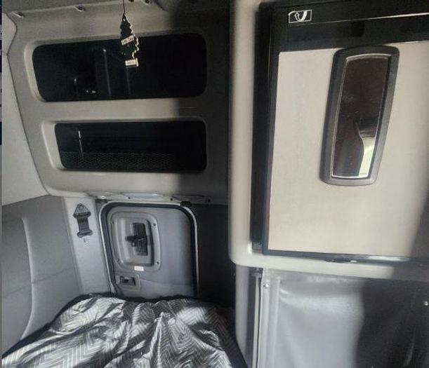 Used 2017 Peterbilt 367