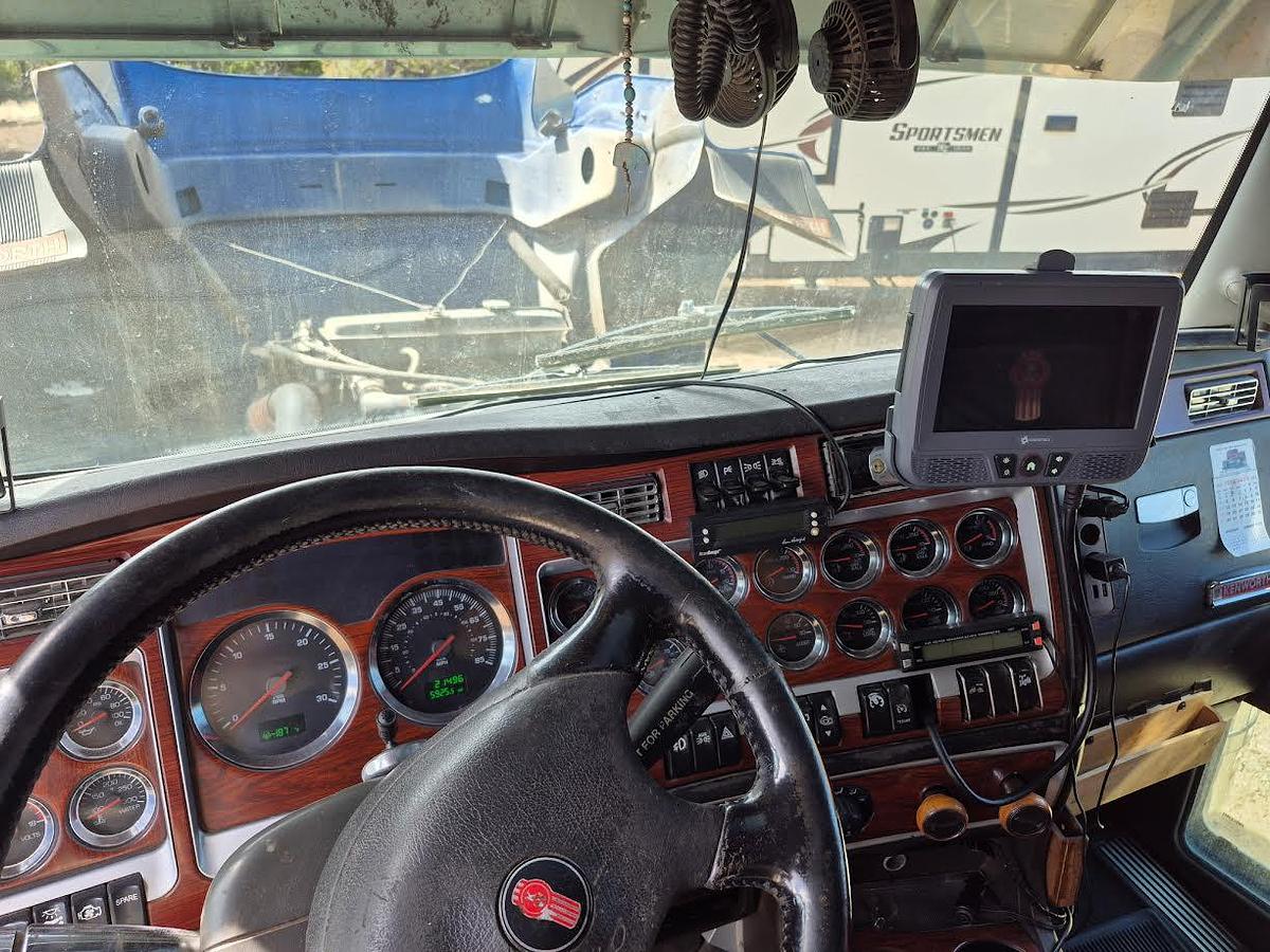 Used 2007 Kenworth W900L