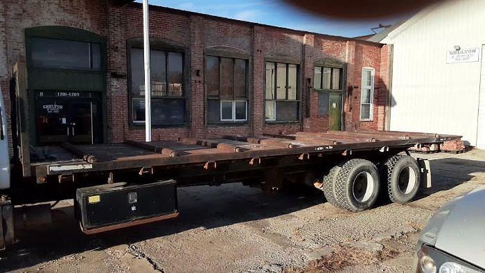 Used 1999 GMC C8500 Roll-Off Truss Delivery Truck