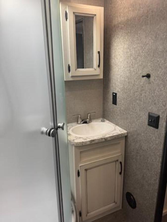 Used 2000 Jayco Featherlight Travel Trailer