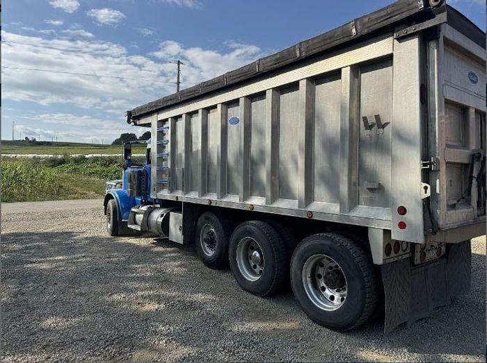 Used 2019 Peterbilt 389 Dump Truck