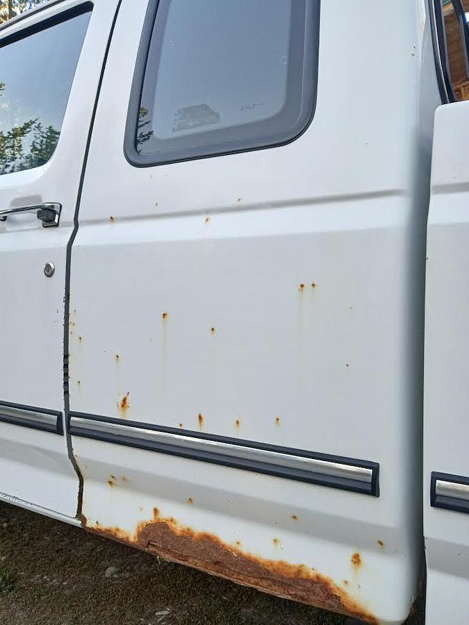 Used 1993 Ford F-250 XLT Pickup