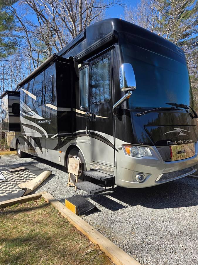 Used 2015 Newmar Dutch Star 3736