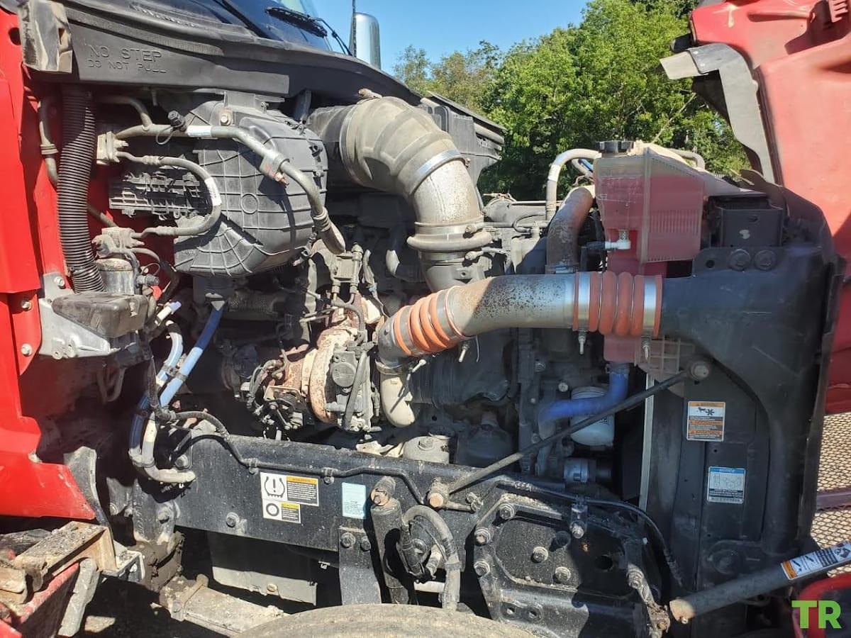 Used 2021 Kenworth T880 Sleeper Truck