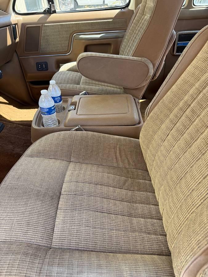 Used 1988 Ford F150 Lariat Pickup Truck