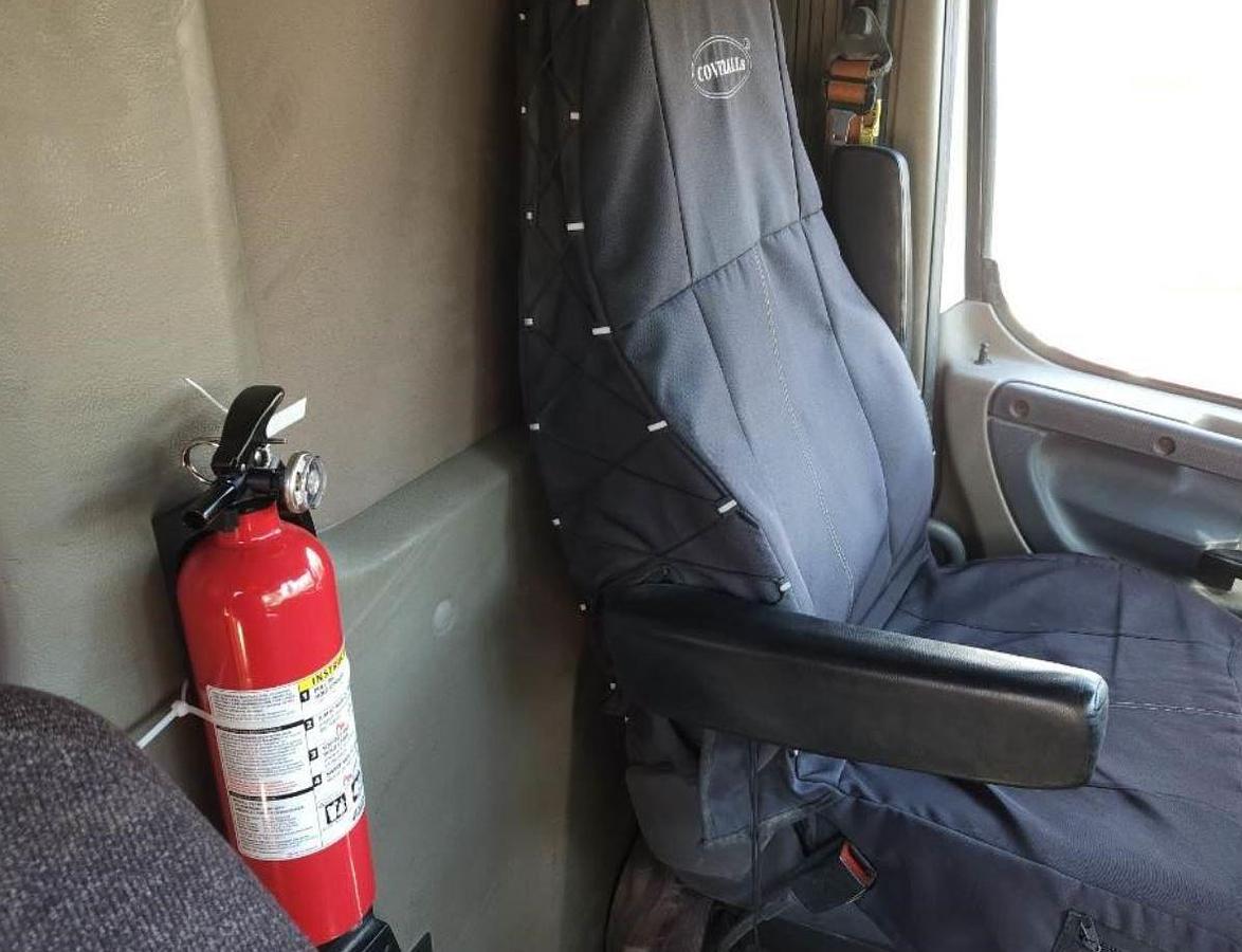 Used 2017 Freightliner Cascadia 125