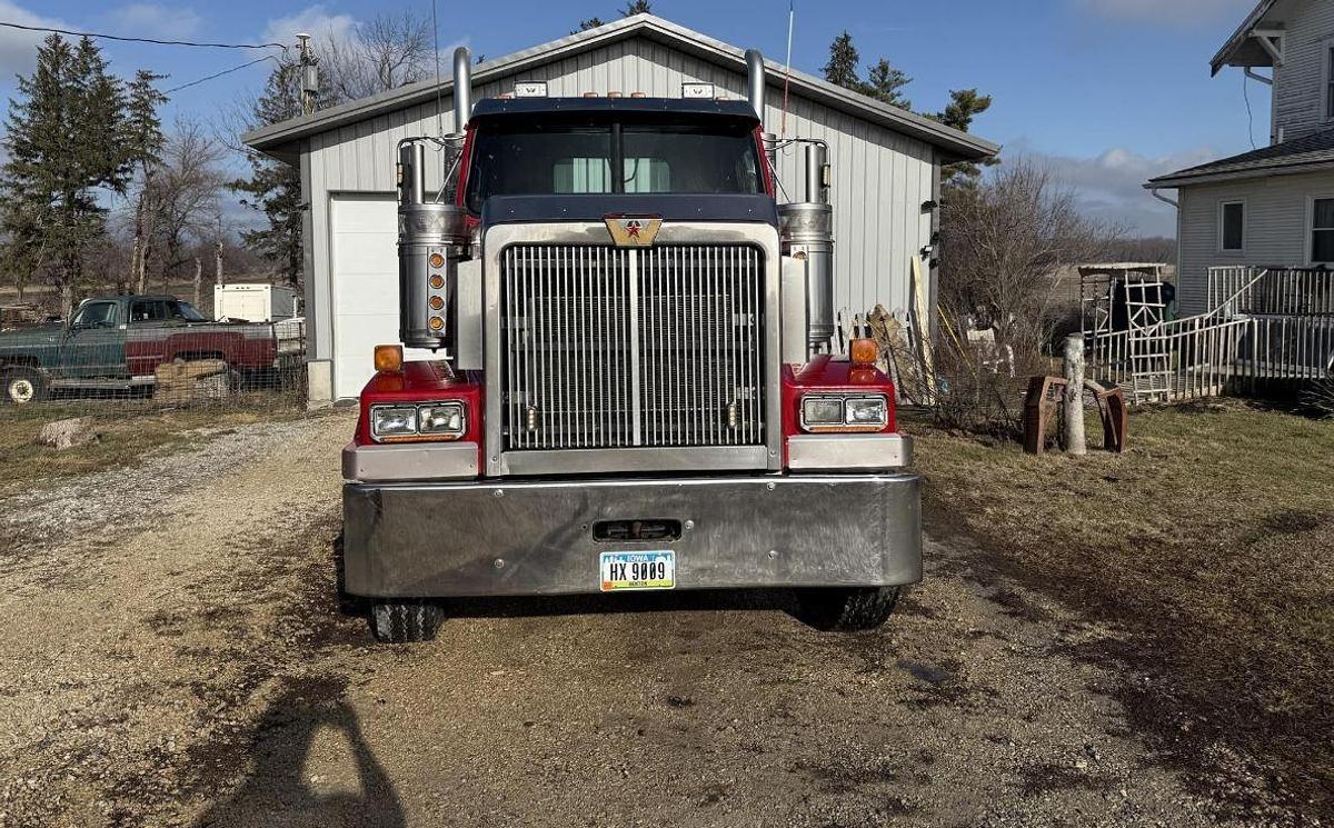 Used 2011 Western Star 4900 Day Cab