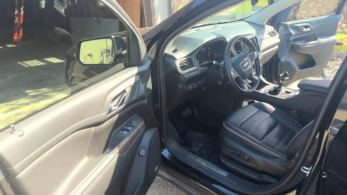 Used 2022 GMC Acadia