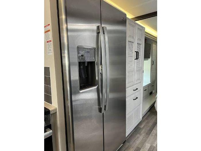 Used 2024 Entegra Coach Vision Xl 34G