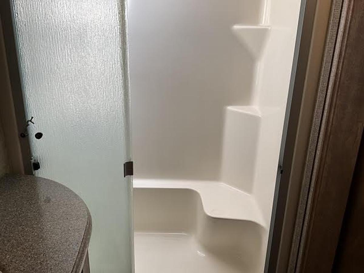 Used 2017 Keystone Montana 3721RL Fifth Wheel