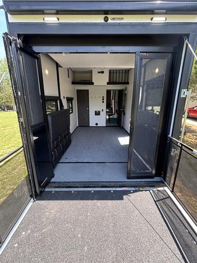 Used 2025 Keystone Fuzion Impact 367