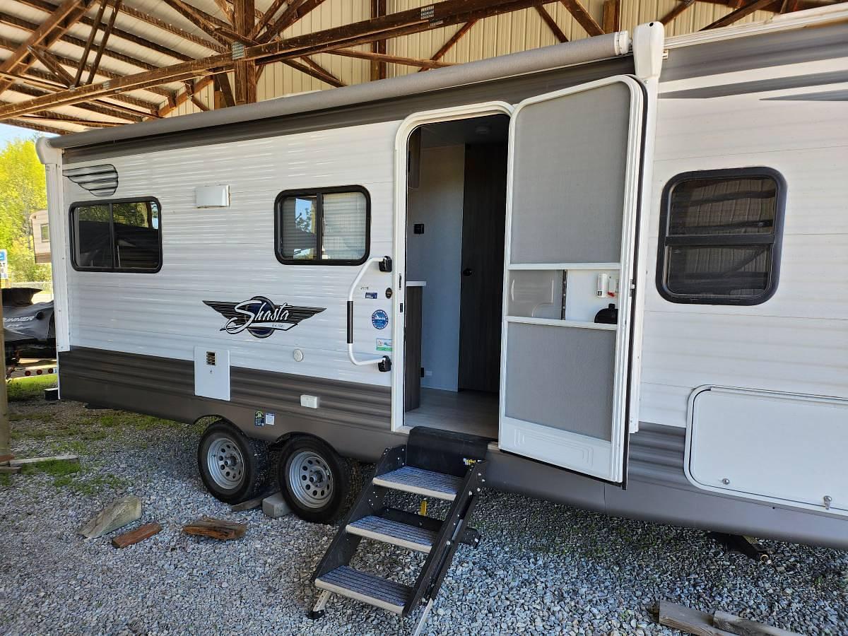 Used 2022 Shasta 21CK