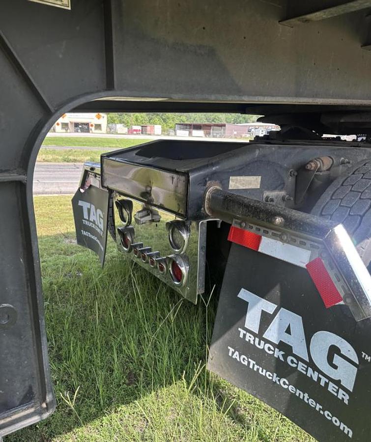 Used 2018 Western Star 5700XE & 2023 FONTAINE DROP DECK