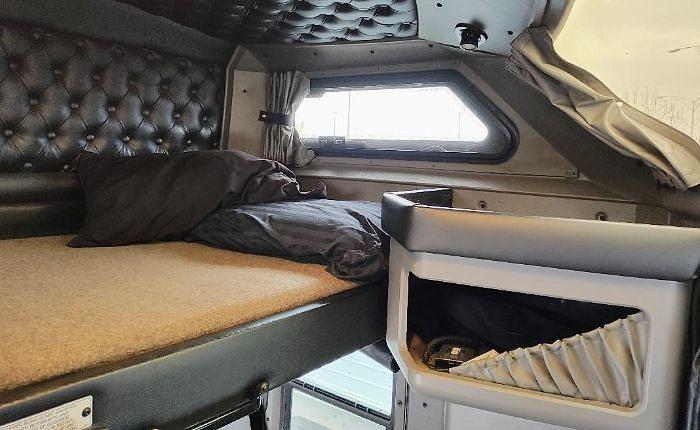 Used 2013 KENWORTH T800