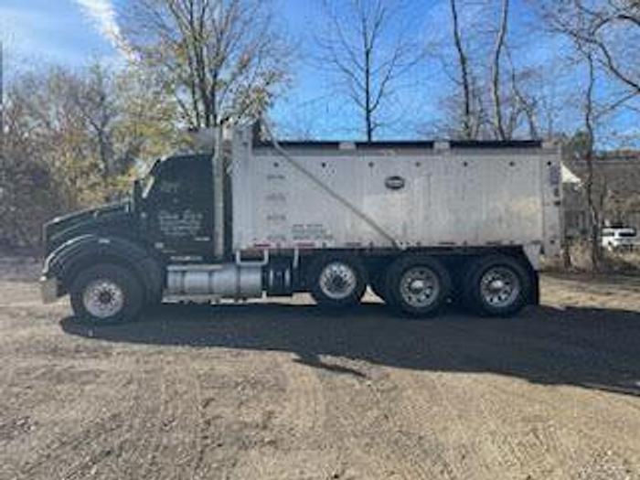 Used 2018 KENWORTH T880