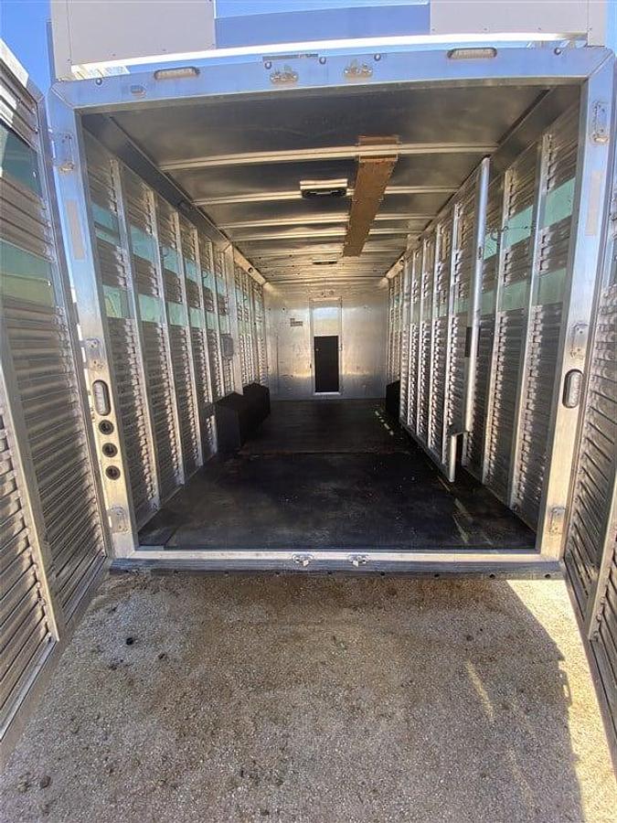 Used 2022 Lakota Charger Edition Stockback 6 Horse Trailer with Living Quarters