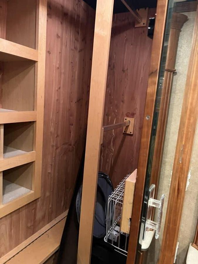 Used 2007 Newmar Essex 4510