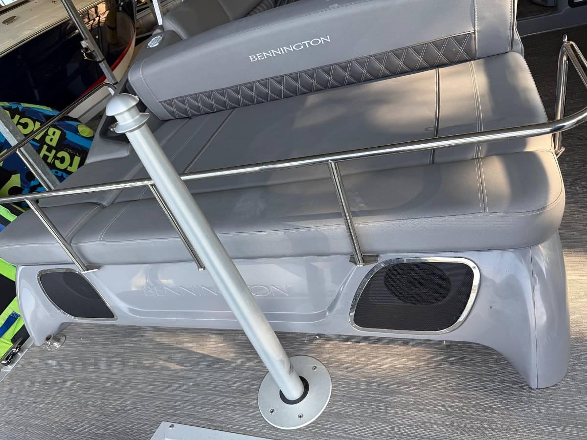 Used 2023 Bennington Tritoon Pontoon Boat