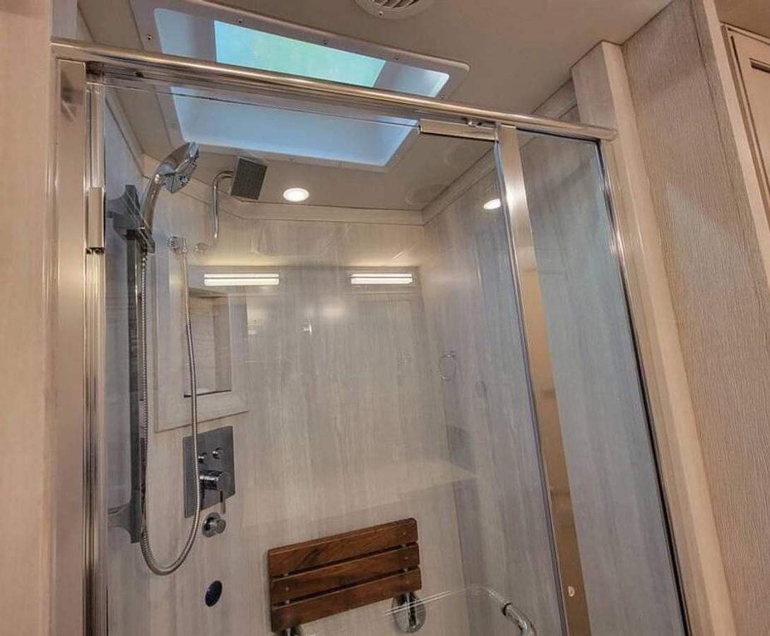 Used 2022 Newmar Ventana 4334