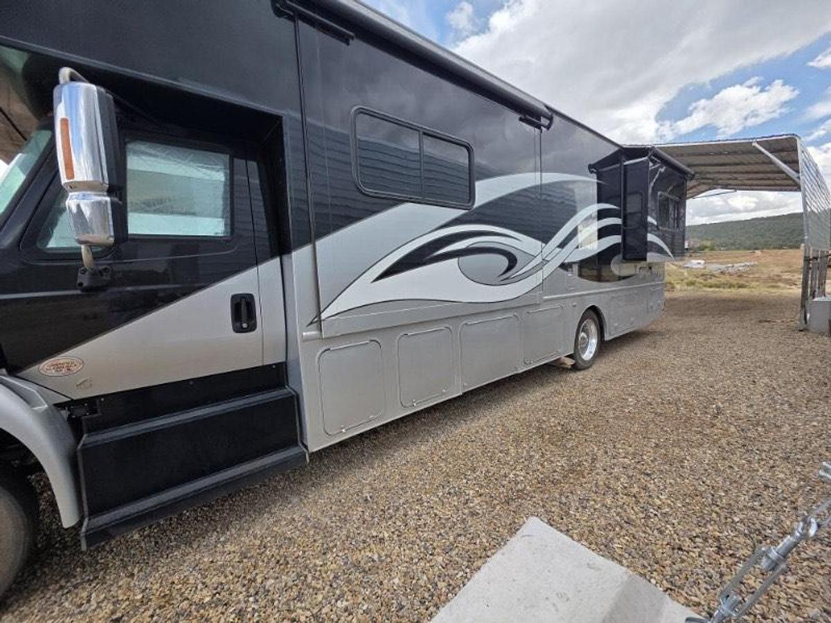 Used 2019 Nexus Wraith 34W