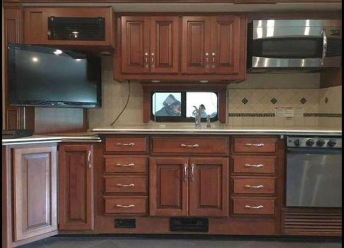 Used 2012 Fleetwood Discovery 40G