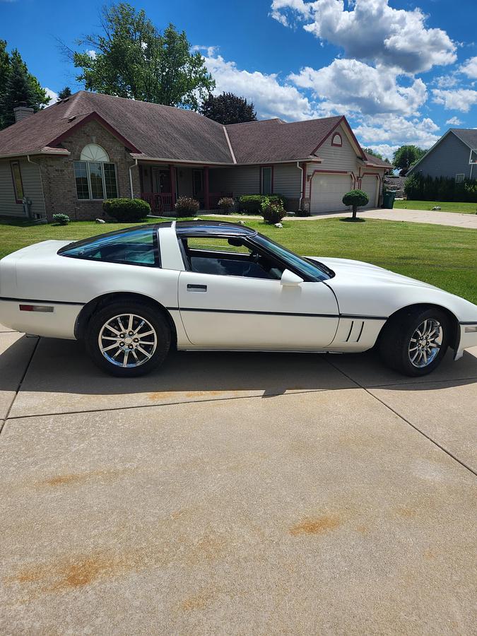 Used 1985 Chevrolet Corvette Coupe