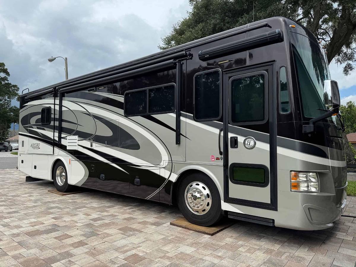 Used 2017 Tiffin Motorhomes Allegro Red 33AA Class A Motorhome
