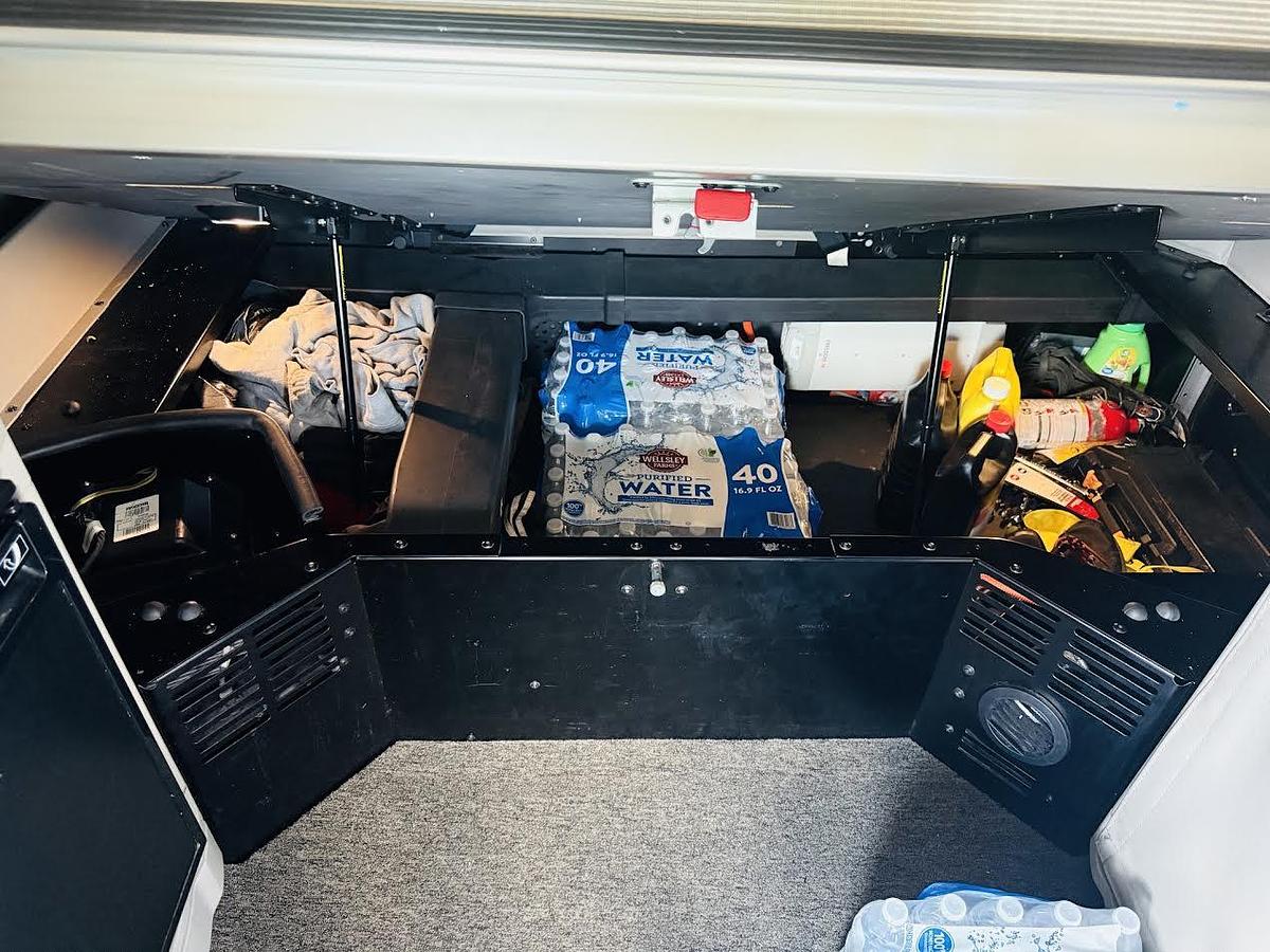 Used 2021 Peterbilt 579