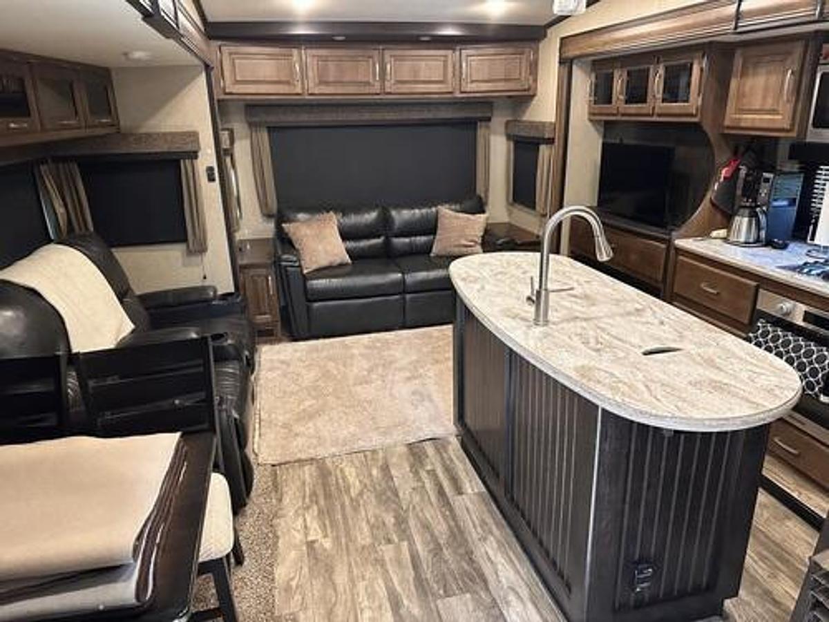 Used 2020 Grand Design Reflection 367BHS