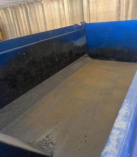 Used 2025 KENWORTH T880 Dump Truck