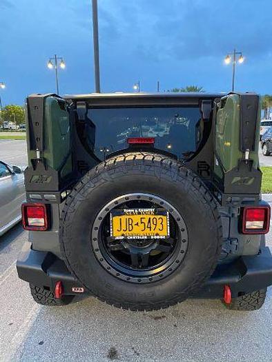 Used 2018 JEEP Wrangler Unlimited Sport