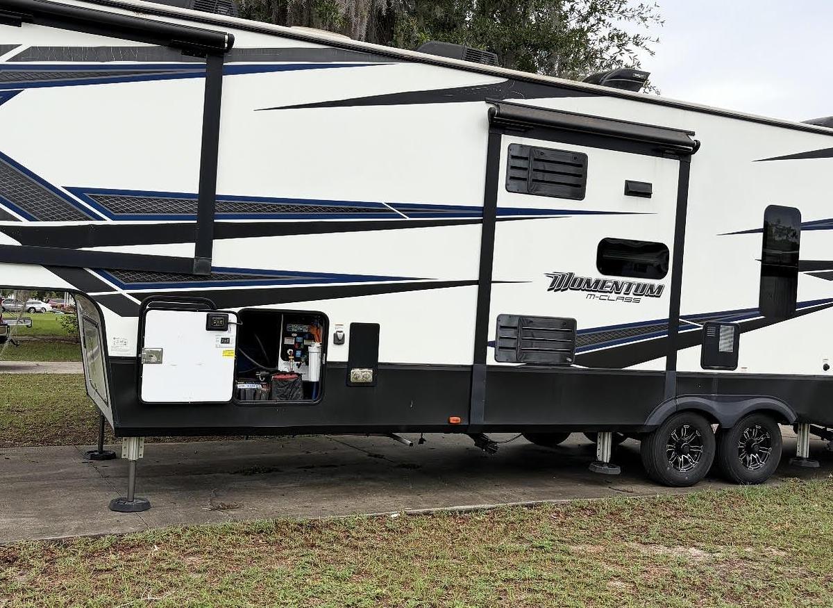 Used 2020 Grand Design Momentum 349m
