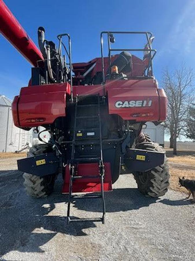 Used 2013 CASE IH 7230 Combine