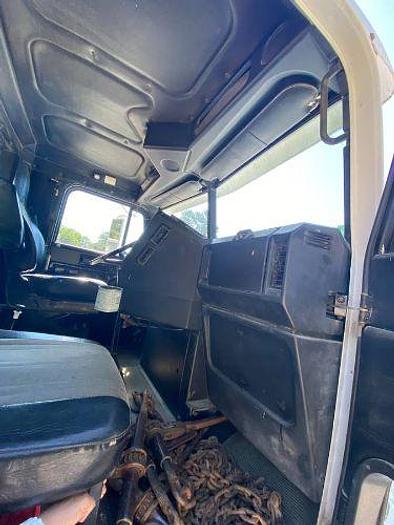 Used 1995 Freightliner USF-1E