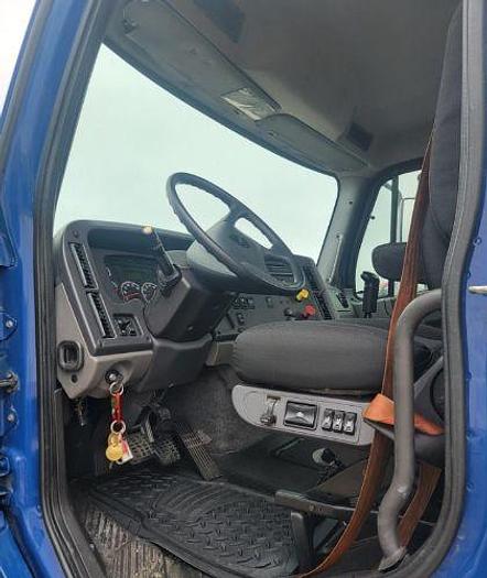 Used 2016 Freightliner Business Class M2 112