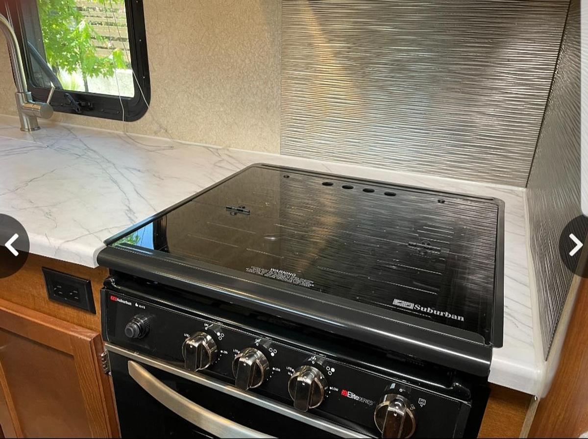 Used 2021 Lance 2295 Travel Trailer