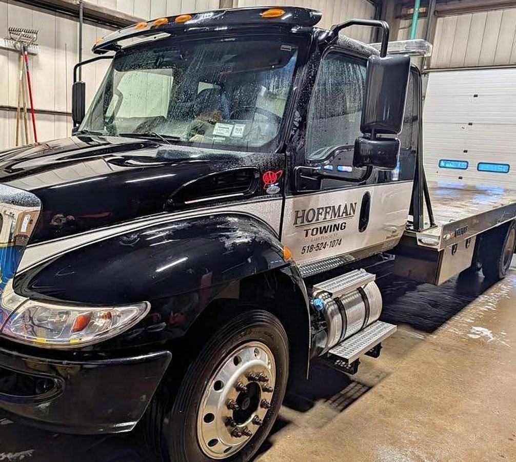Used 2023 International MV607 Extended Cab 2-Car Rollback