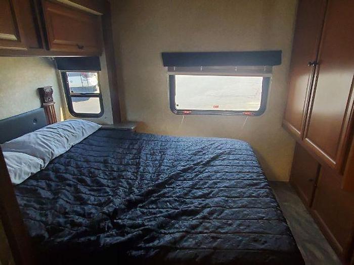 Used 2013 Fleetwood Jamboree Searcher M31