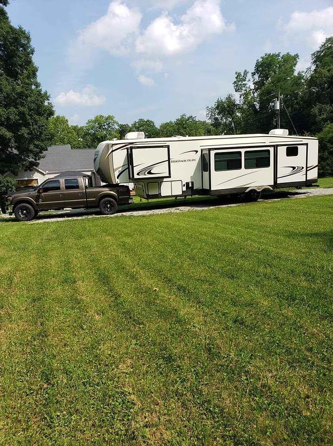 Used 2021 Forest River Wildwood Heritage Glen 356QB Fifth Wheel