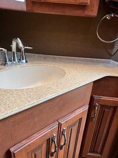 Used 2013 Fleetwood DISCOVERY 36J